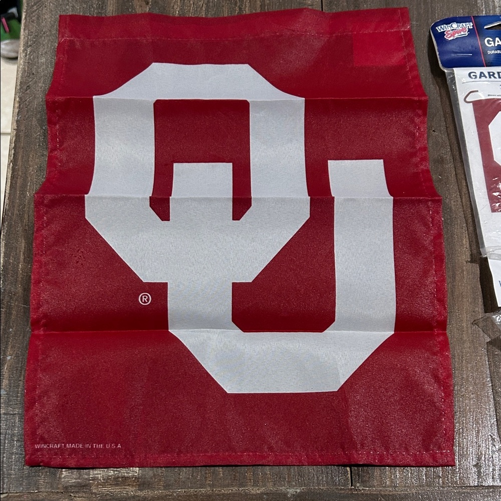 Wincraft Oklahoma Sooners Flag - Picture 2 of 5